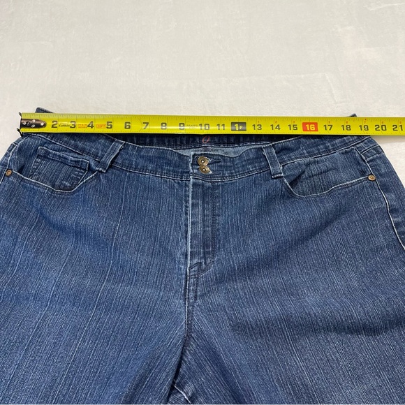 STYLE & CO. WOMENS DENIM SIZE 18 JEANS - Picture 3 of 6